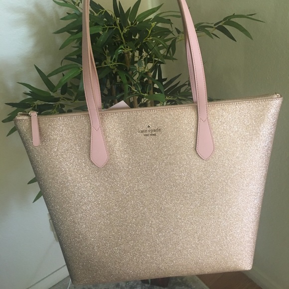 Kate Spade Purse - Picture 1 of 3
